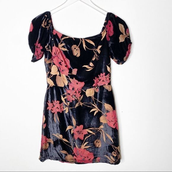 Moon River Velvet Floral Off Shoulder Dress Small - Picture 1 of 7
